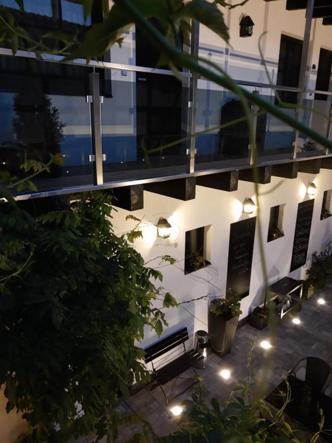 Hotel Weisses Ross Elsterwerda Екстериор снимка