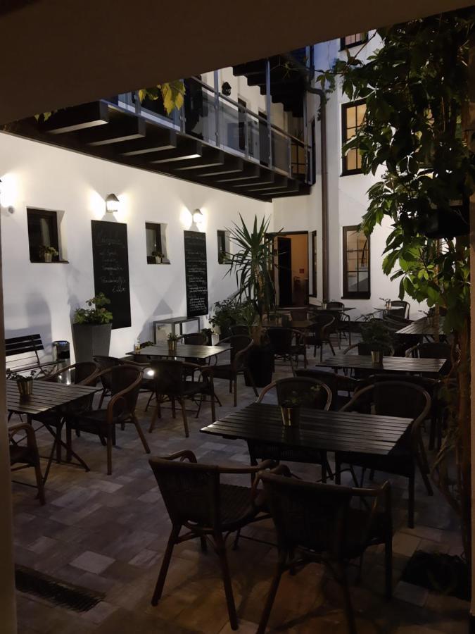 Hotel Weisses Ross Elsterwerda Екстериор снимка