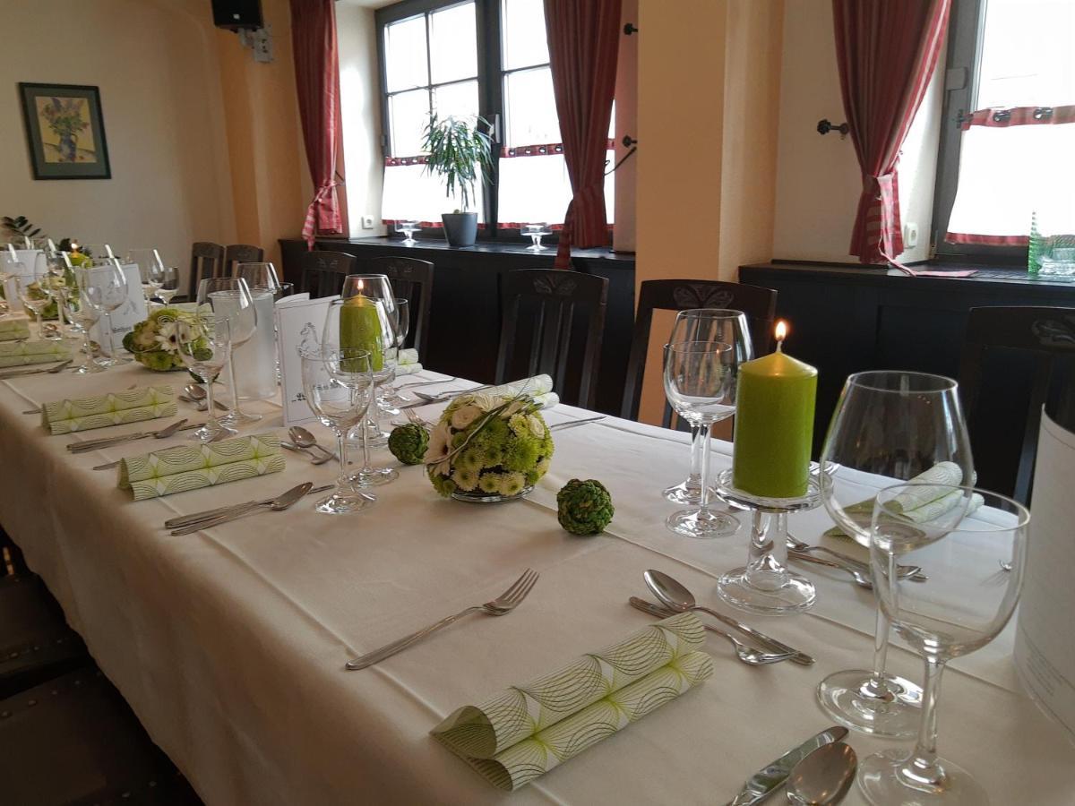 Hotel Weisses Ross Elsterwerda Екстериор снимка