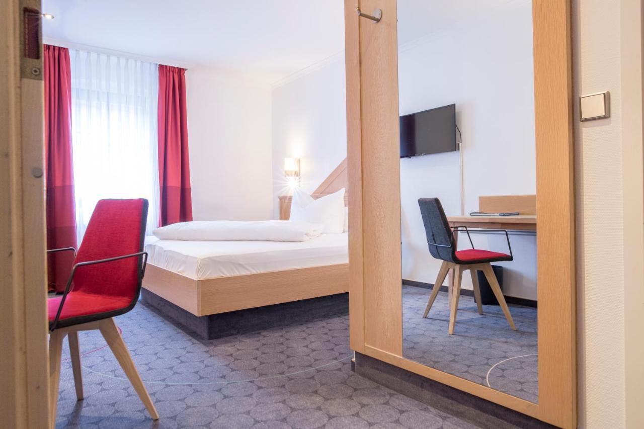 Hotel Weisses Ross Elsterwerda Екстериор снимка