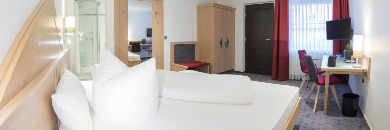 Hotel Weisses Ross Elsterwerda Екстериор снимка