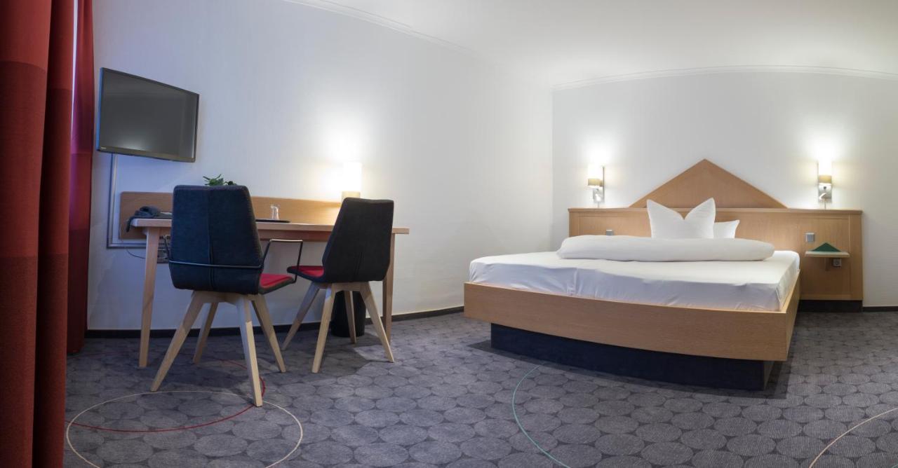 Hotel Weisses Ross Elsterwerda Екстериор снимка